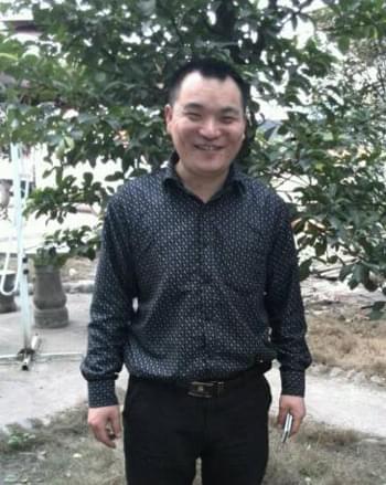 瀘州明富車業(yè)有限公司  廠長：謝華貴