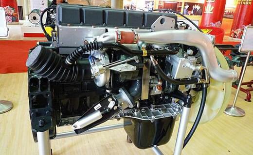 曼發(fā)動機.jpg