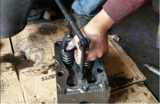 發(fā)動(dòng)機(jī)氣門彈簧拆裝工具
