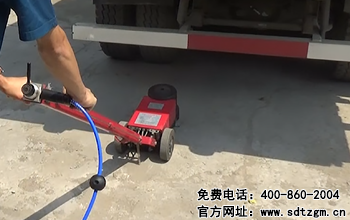 山東田中卡車(chē)養(yǎng)護(hù)搶修服務(wù)車(chē)快修氣動(dòng)工具使用