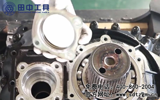 ZF16檔變速器拆卸，ZF變速箱維修工具