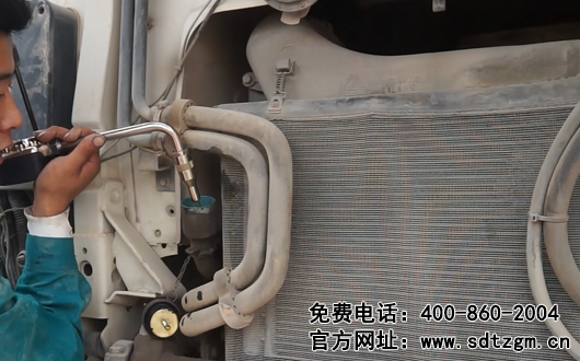 卡車(chē)養(yǎng)護(hù)搶修服務(wù)車(chē)養(yǎng)護(hù)功能——潤(rùn)滑油品的加注更換